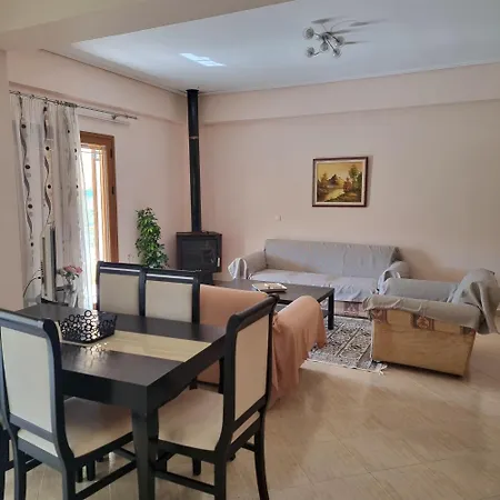 Eleni House 2 Daire Saranda