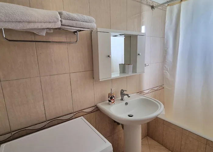 아파트 Eleni House 2 *